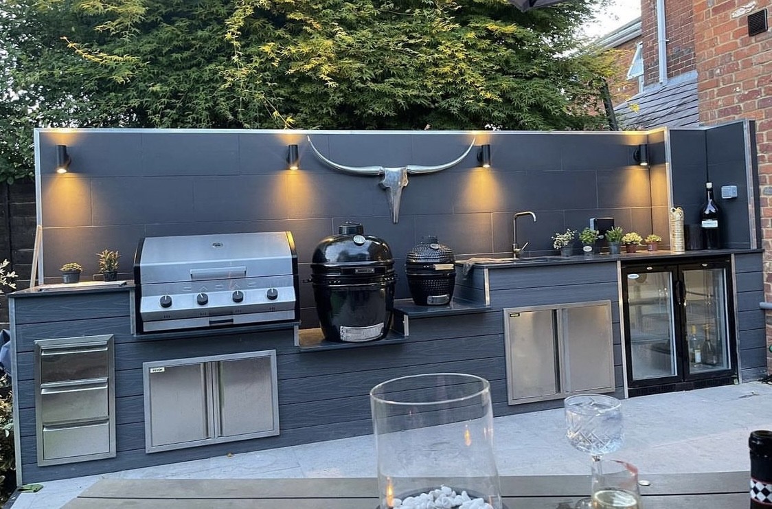 Outdoor kitchen